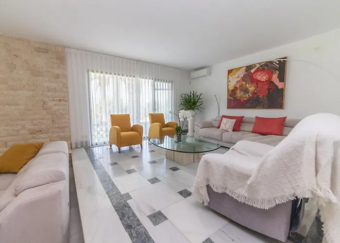 Villa Aldar *