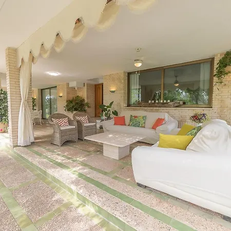 Aldar Βίλα El Albir